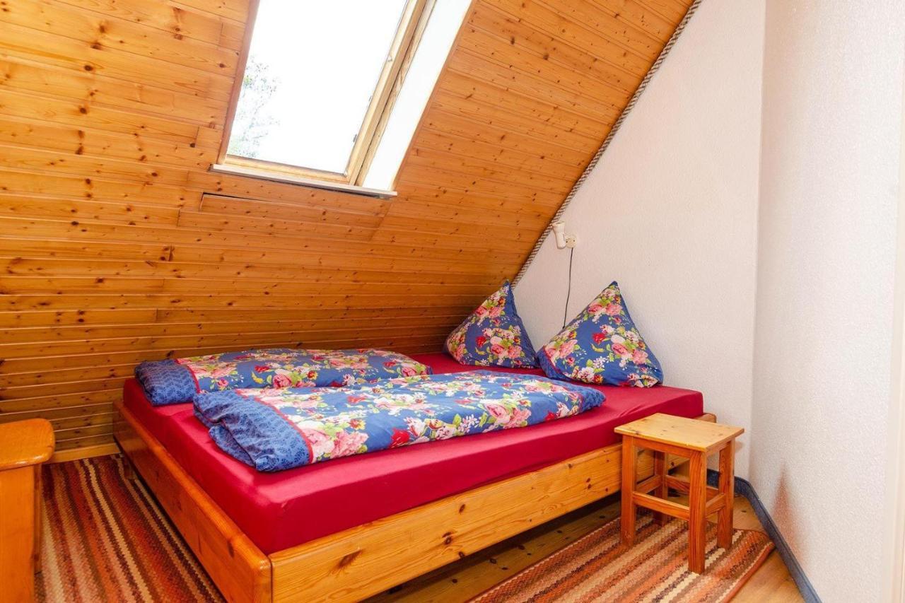 3-R-Ferienwohnung-Fuer-4-Personen-In-Schaprode-Auf-Ruegen-Zi3 Esterno foto